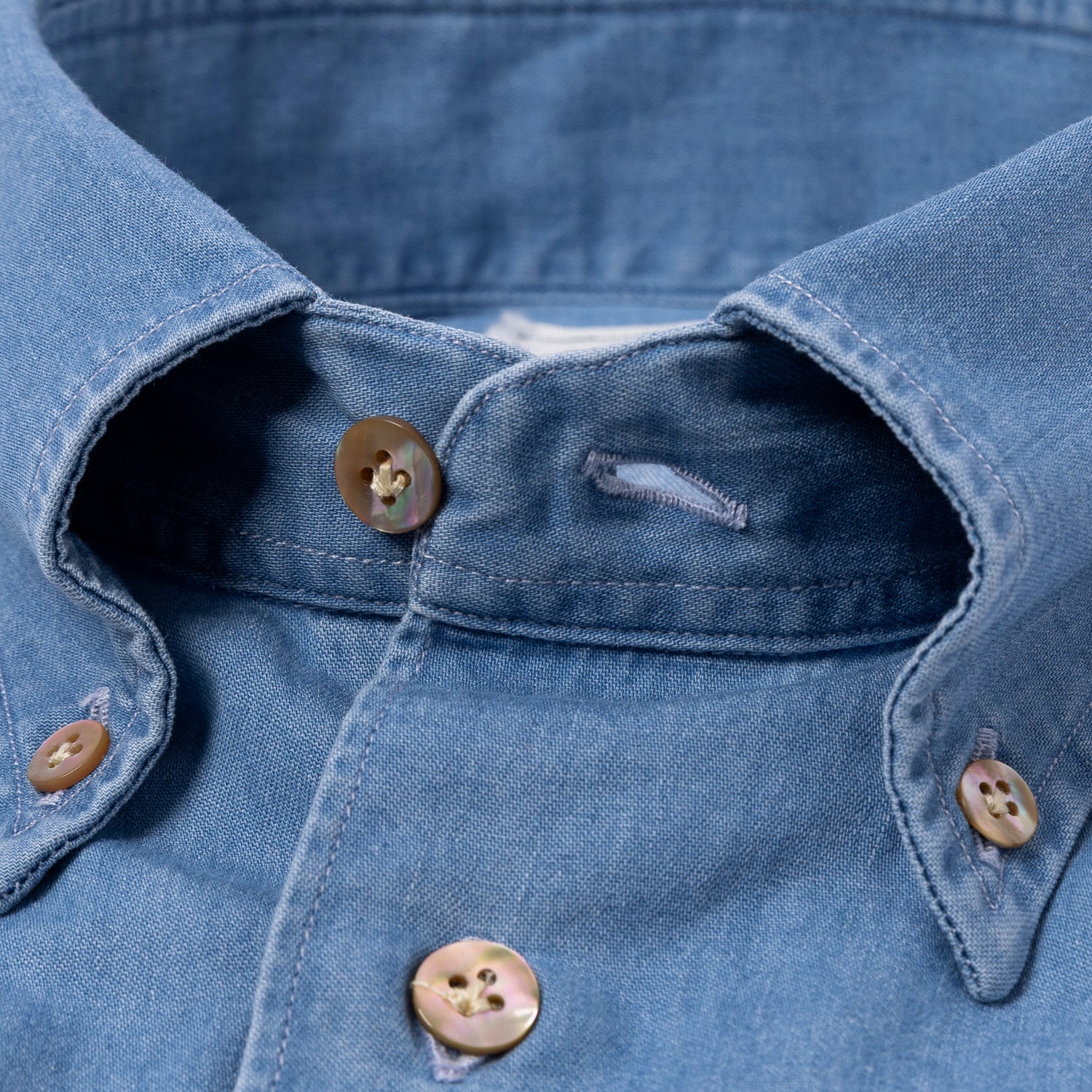 Sports Shirt made of Lightweight "Vintage Prewashed" Cotton Denim - Linea Passion